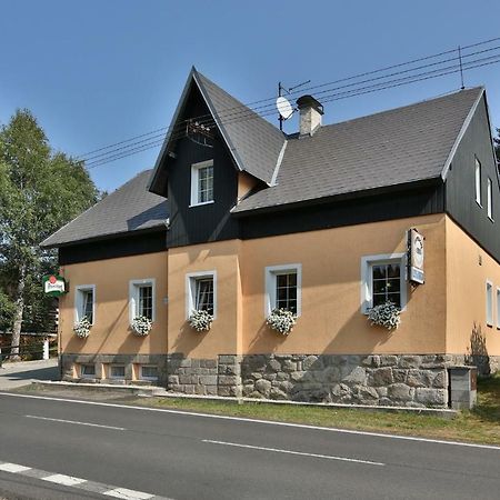 Отель Tradice Пернинк Экстерьер фото